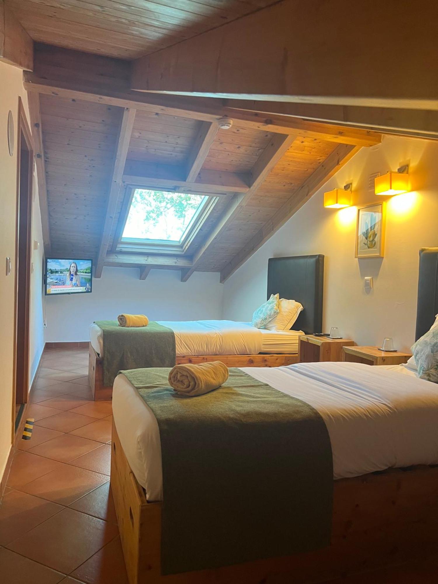 Vilafoia Monchique Habitación foto