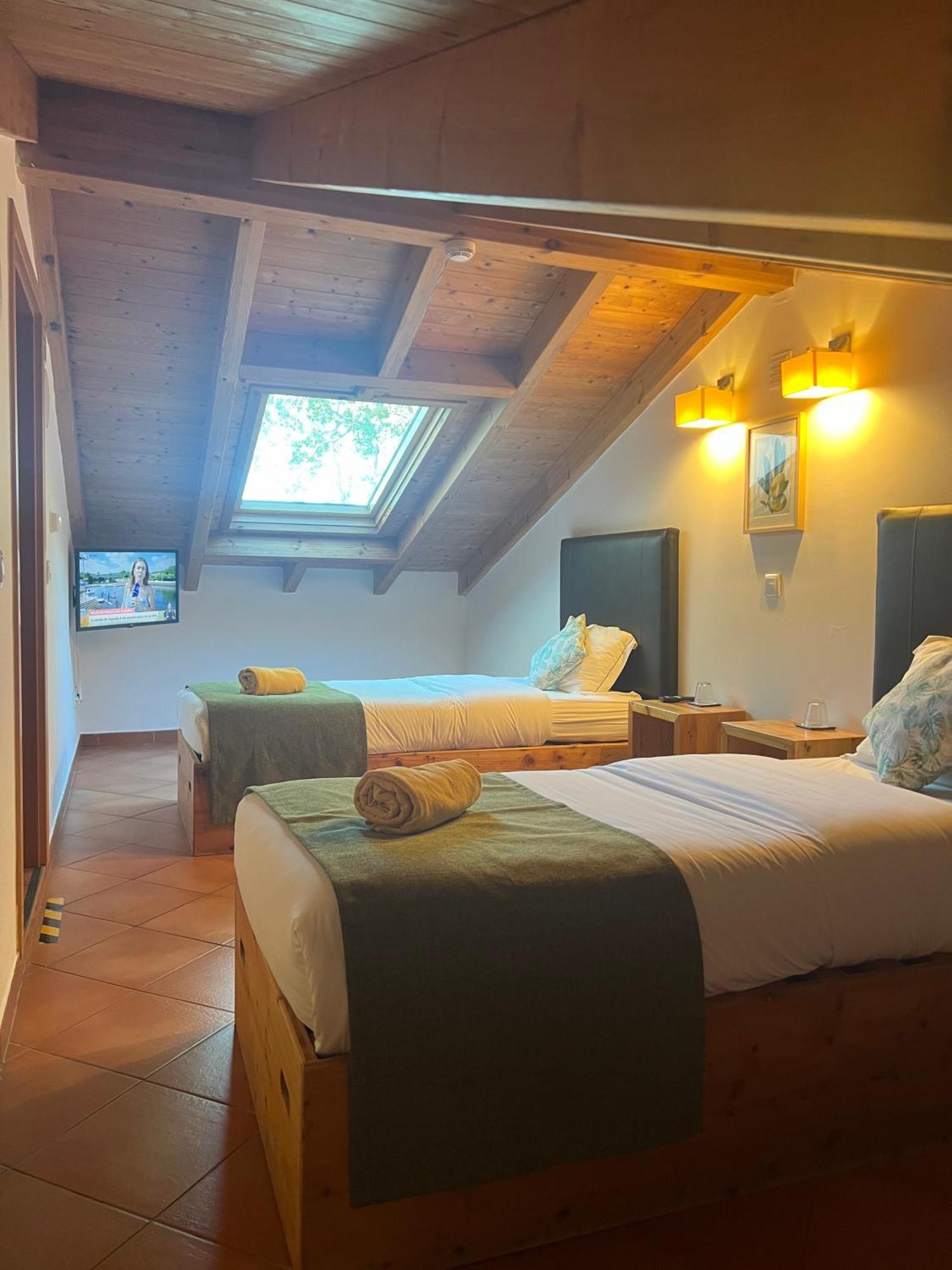 Vilafoia Monchique Habitación foto